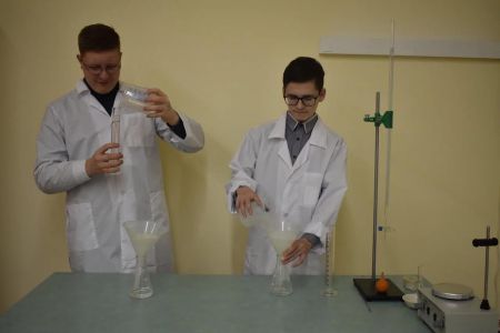 декабрь 2022, Андрей Я., Захар К., подготовка к конкурсу Инженериада